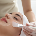 Peeling Facial y Mascarilla Antiedad en Arona, Tenerife Sur | Hotel Estefanía Boutique Suites